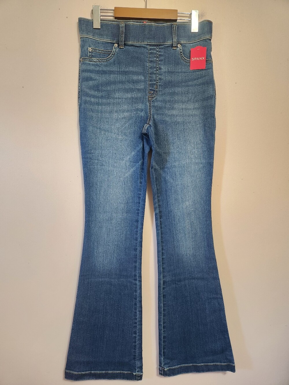 NWT SPANX Vintage Indigo Pull-On Flare Shaping Denim Jeans Size Medium Y2K Retro
